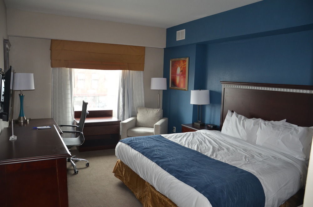 Baymont By Wyndham Delavan Near Lake Geneva Экстерьер фото
